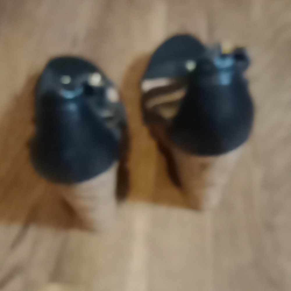 Steve Madden - Picture 3 of 4